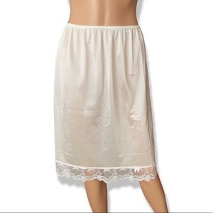 Ashley Taylor half slip with lace